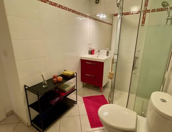 Studio with lovely outdoor terrace 10 minutes from Paris (14th) classified 1*. 3