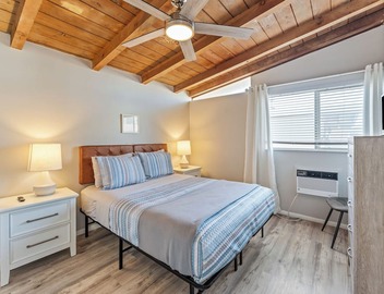 Cozy Beach View Loft, 42 Steps to the Sand + AC 5