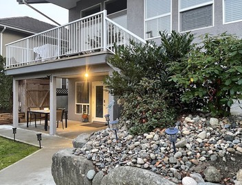 2 bedroom & parking Great Vancouver 5