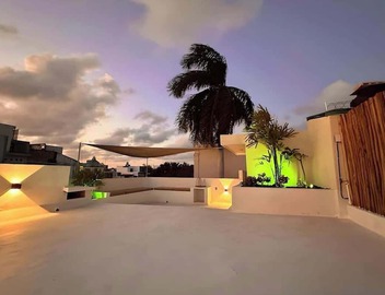 Romantic Studio | Downtown Cancun | Rooftop & AC 2