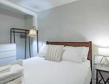 2-BR Petworth Pad/Walk to METRO Subway 5