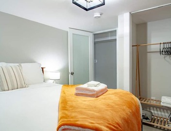 2-BR Petworth Pad/Walk to METRO Subway 3