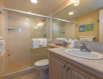 Exceptional Ground Level Retreat: Kihei Surfside #102 – Stunning Pacific Views! 4