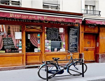 NEAR EVERYWHERE YOU WANT TO BE- IN THE UPSCALE NEIGHBORHOOD OF LES INVALIDES 4