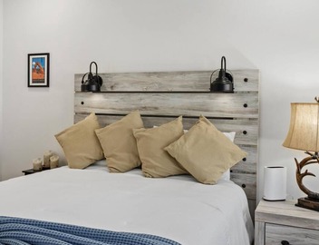 Hallett Peak - 2 bedroom Newly Remodled 5