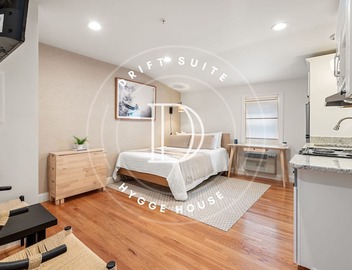 Drift Suite at The Hygge House 4