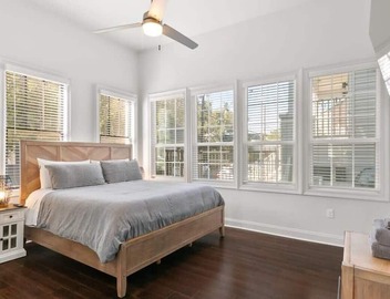 Modern 2BR | Garden District | Stunning Luxury 5