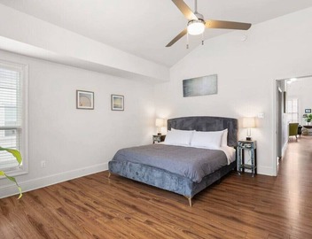 Elegant 2BR | Garden District | Historic Luxury 3