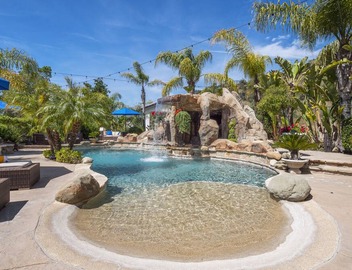 Luxurious Pool Resort Style Gated Estate - sleeps 14 - 5 bedrooms 4.5 bath 3