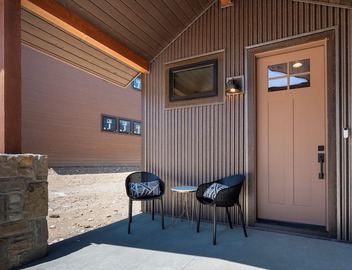 Brand New Lux Ski in/out Granby, Hot Tub, A/C! 4