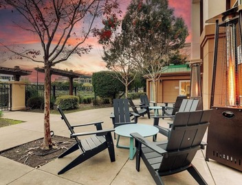 Unwind by the Bay with Stunning San Francisco Views! Pet-friendly Property! 3