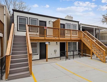 Excellent 2-BR Condo in Hip Area of DC 4