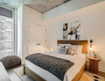 2BD Condo-Rainey St-Best views-RT Pool 3