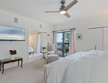 Luxury Beachfront Condo with Remarkable Ocean Views! 2