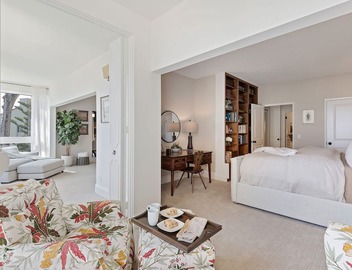 Luxury Beachfront Condo with Remarkable Ocean Views! 4