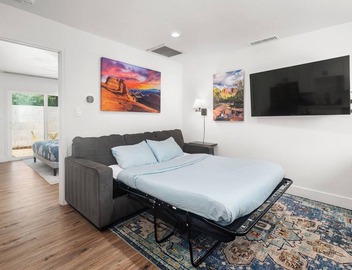 Barrel Retreat in the Heart of Downtown Phoenix 2