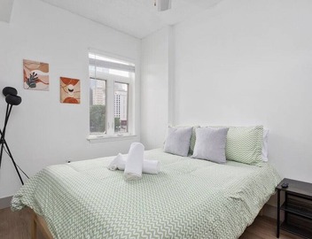 Brand New Luxury Apt, 2 Mins to Stadium, Free Parking, City Views, WiFi 3