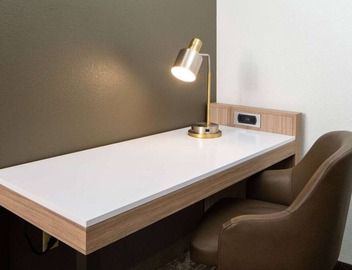 Experience the PNW! 3 Relaxing Units, Indoor Pool, Near Seattle Aquarium 4
