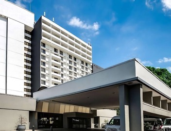 Comfort and Convenience! 3 Convenient Units, Pet-Friendly, Parking, Pools! 3