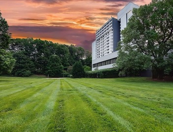 Comfort and Convenience! 3 Convenient Units, Pet-Friendly, Parking, Pools! 5
