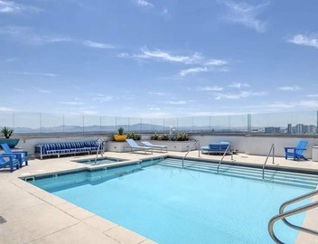 Opulent Ogden Luxury High Rise 20th floor Queen 3