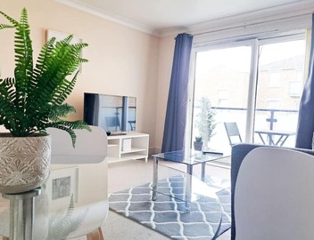 Wimbledon Apartment Is a Fantastic 1 Bedroom Apartment in the centre of Wimbledon with free parking! 5
