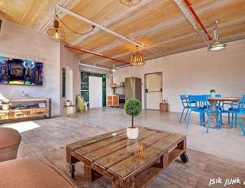 Roof Top Party place for upto 50 people, central Israel 5