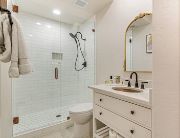Pool & Hot Tub Access! Lovely Scottsdale Retreat 4