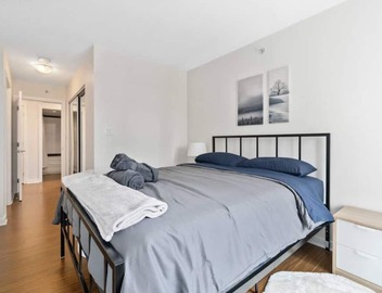 Bright 2BD Condo, Rogers Arena 5