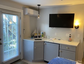 Allen Harbor Hideaway 4