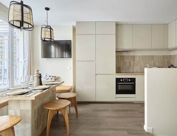 Modern 2 bedrooms apartment Le Marais/Beaubourg 2