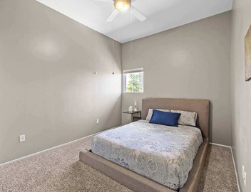East Side Heights: Loft in the Vibrant East Austin 4