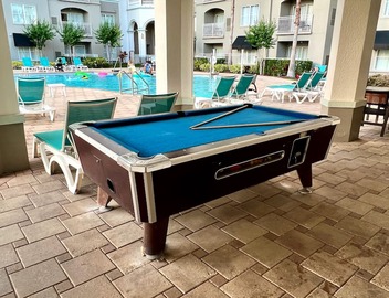 Premium Universal Studios King Bed Resort Suite, Pool, Gym, Free Parking 507S 3
