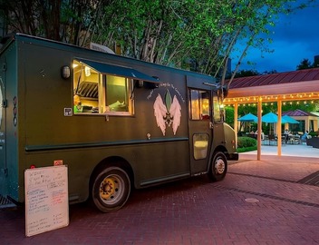 Best Place to Stay in New Orleans! Outdoor Pool, Pet-friendly, Free Breakfast! 5