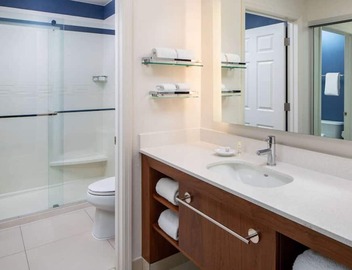 Best Place to Stay in New Orleans! Outdoor Pool, Pet-friendly, Free Breakfast! 2