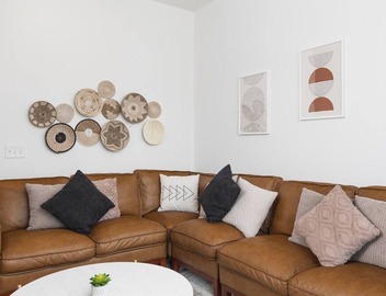 Trendy East Nashville near Coffee Shops & Downtown 4