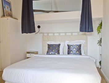 Charming Apt Rue Mouffetard 5th 4