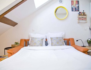 Charming Apt Rue Mouffetard 5th 5