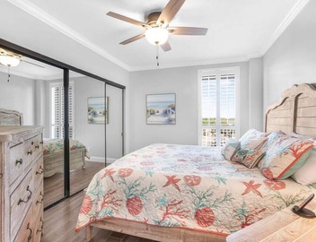 Windward Pointe 303, ideally located on 3rd floor 3