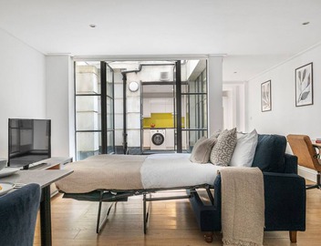 Modern 2-Bedroom in the Heart of Holborn 4