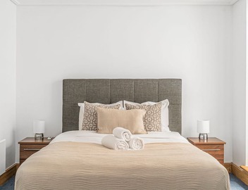 Modern 2-Bedroom in the Heart of Holborn 3
