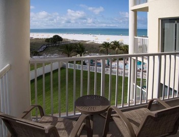 3 Treasure Island Gulf View Stay Steps From the Beach & Dolphin Cruises 4