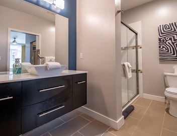 Chic 2 Bedroom 2 Bath Home in Heart of Seattle! 4