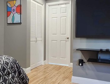 Modern mid-city private & secure 4
