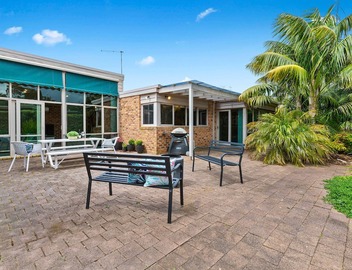 Blairgowrie Beach Bungalow 5