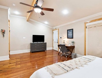 "Life of Riley" 3bd/3ba Irish Channel Home! 5