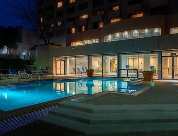 Great Relaxing Overnight Stay! Spacious unit located in the heart of Duluth 3