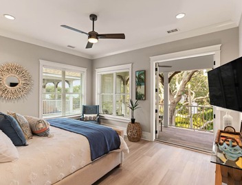 EZ Beach Access, Breathtaking Sunrise Ocean Views, Community Pool, Near the Vill 4