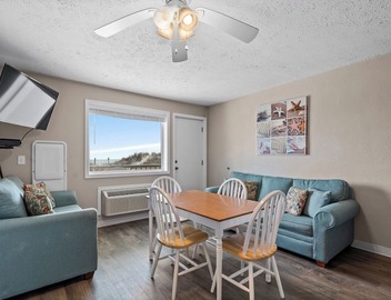 Oceanfront 3BR Ground-Floor Patio King Ste Small Dog Friendly Blue Mist 102 4