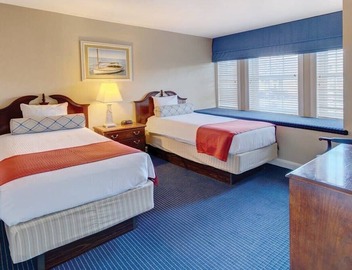 Wyndham Newport Onshore|2BR/2BA Balcony King Suite 3